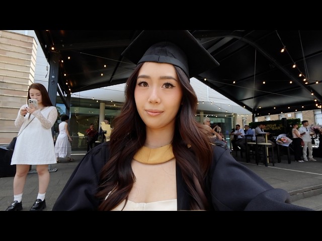 Graduation day! I finally finished my university degree 🎓
