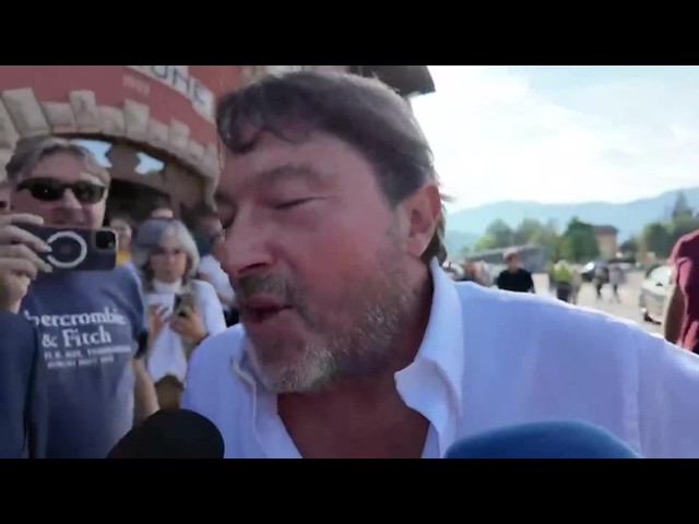 Ranucci a Lavareno (Trento) non parla dell'inchiesta Lavitola: «La Rai vuole sostituirmi? L'azien...