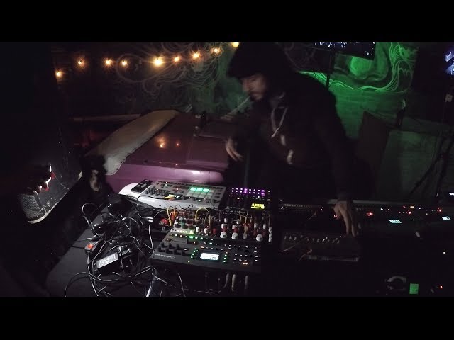 Dataline Live - Lost in TJ