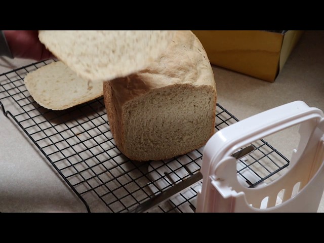 Homestead sourdough bread in a bread maker?  Yes, quick and easy peasy ...