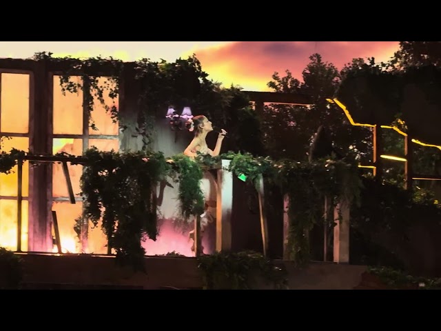Ariana Grande - “warm” live Oakland Day 3 2026