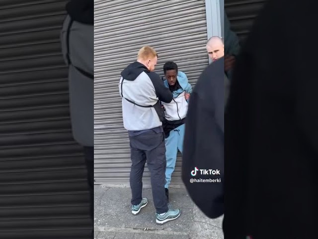 Police arest criminal with machette
