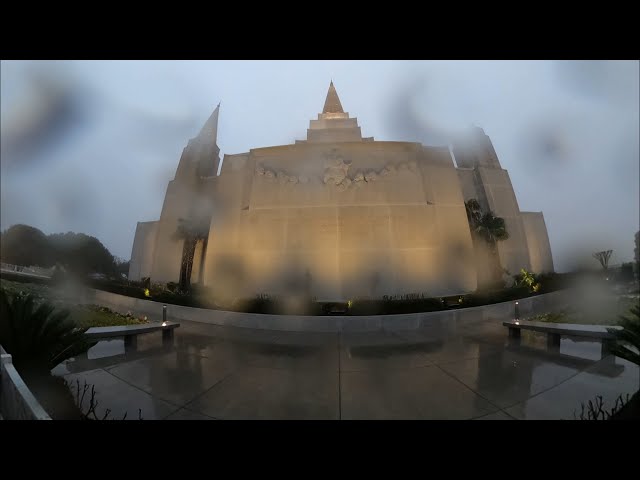360 Oakland Temple in the Early Morning AM Raining ASMR
