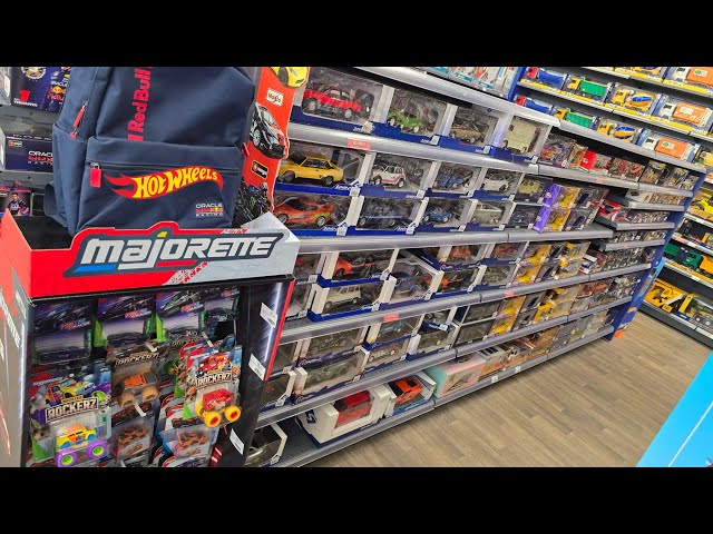 I WENT TO THE JOUÉCLUB AND SCORED AWESOME MAJORETTE 2026! Searching for Diecast Cars in Europe! 