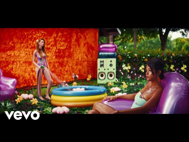 Feid, Divino, Baby Ranks - SE PUSO FEO (Visualizer)