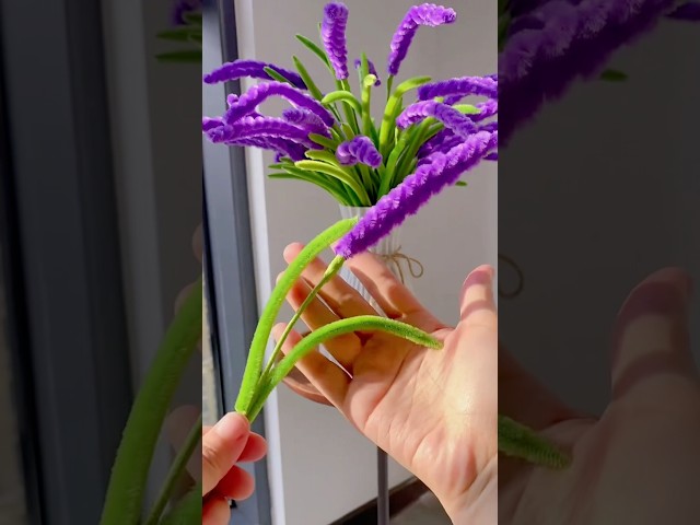 DIY pipe cleaner lavender flowers #handmade #diy #gift #diyflower #diycrafts #flowercraft #flowers