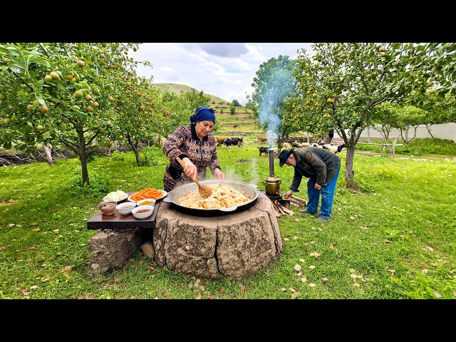 Grandma and Grandpa’s Daily Simple Life | Cooking Lavangi Pilaf Outdoors