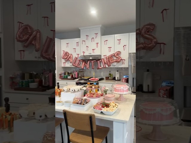 How to host the perfect party! 🎀 #galentinesday #hosting #brunch #brunchideas