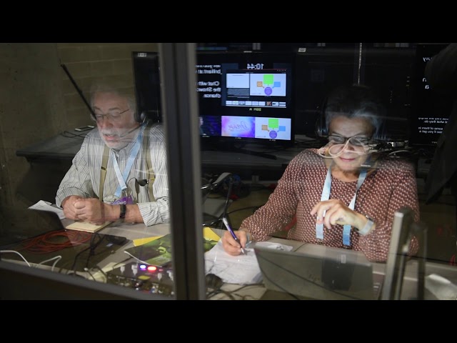 How does simultaneous conference interpretation work?