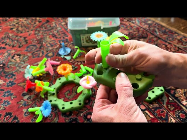 156 PCS Insect Flower Garden Building Educational STEM Learning Pretend Play Gardening Set