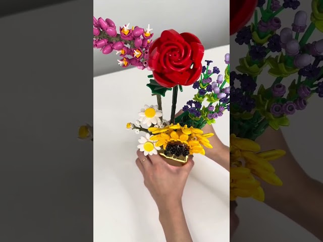 Brick Bouquet: Watch me assemble my very own MAX Flowers bouquet! 💐 #MAXPremium #Flowers #ZURU