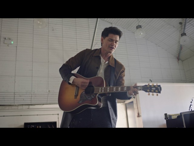 The Script - The Crowd Was Singing Wonderwall (Official Video)