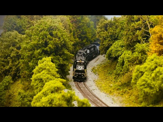 N scale layout update. Saying hello, scenery work and a massively over powered empty coal train.