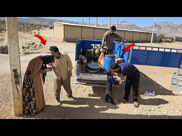 Ayas's father returned to Ayas's home after several months of nomadic life.