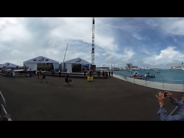 The Replacement wing arrives - 360 Video