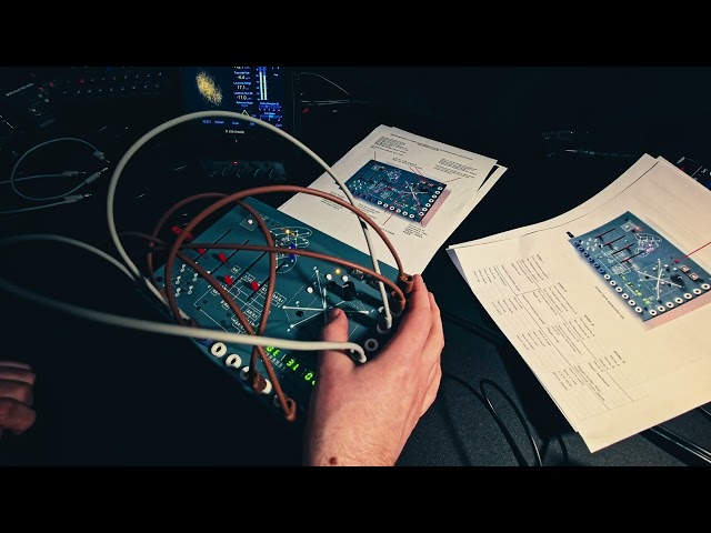 New synth day: First contact with the Destiny Plus Model Q2.