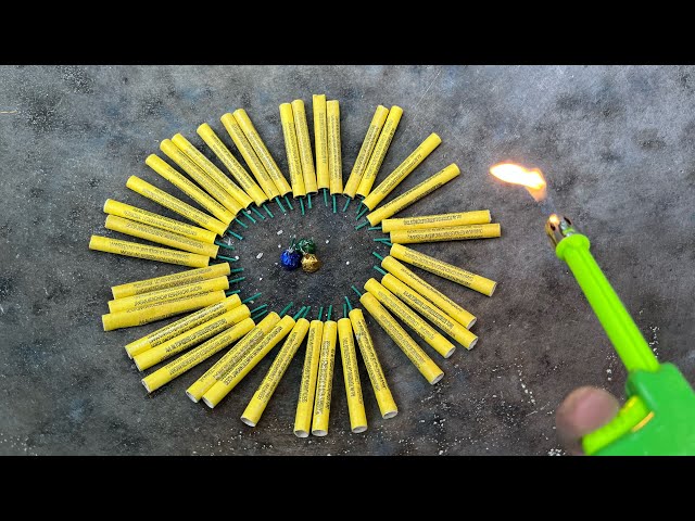 Experiment: Lighting All the Rat Firecrackers in a Frying Pan, What Happens?