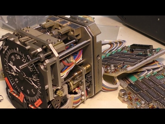 LDM #446: Distance Bearing Indicator Sperry Aviation DB-100