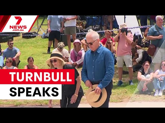 'A surreal experience': Malcolm Turnbull speaks on Bondi shooting massacre | 7NEWS
