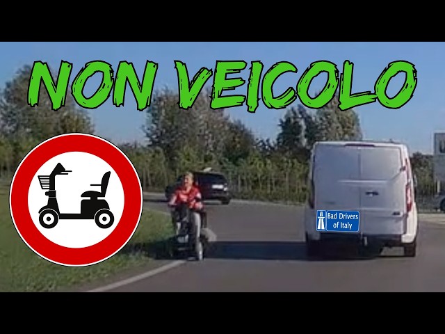 BAD DRIVERS OF ITALY dashcam compilation 10.05 - NON VEICOLO