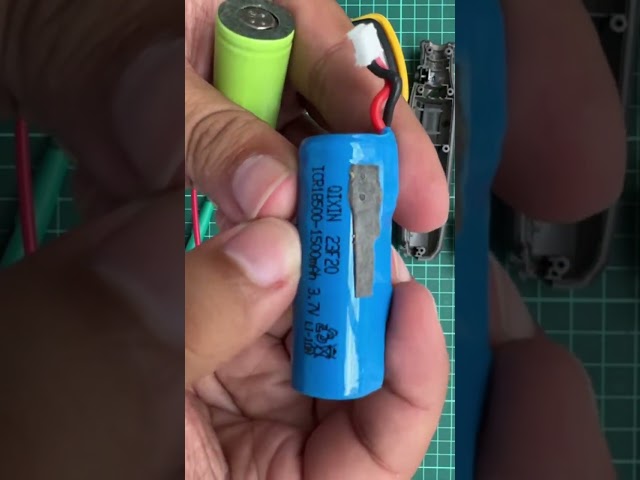 🔋 Una modificación a una celda de litio   #bateriadelitio  #electronica  #ProyectoCasero