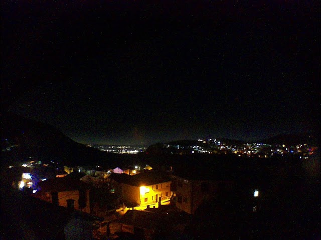 RaspberryPi Live Camera Stream from Italy, beautiful countryside for coding, studying & scripting