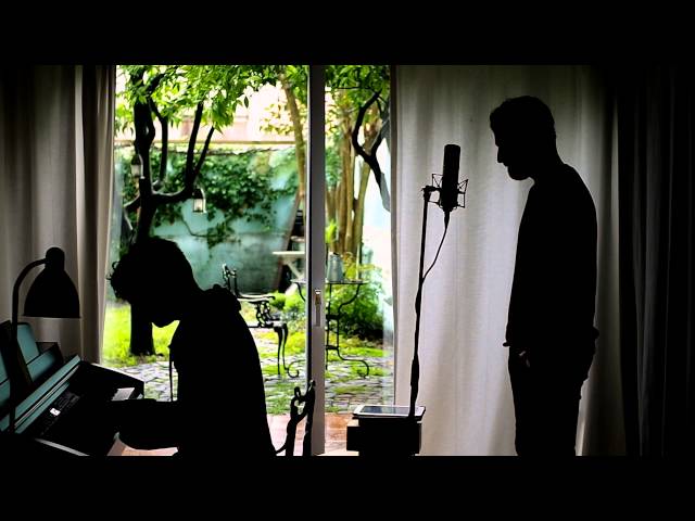 Tiago Bettencourt - David Bowie  "Absolute beginners"