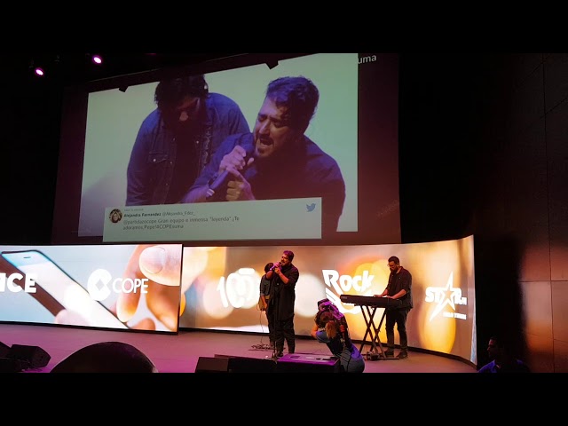 Actuación de Antonio Orozco en la presentación de la temporada de grupo COPE