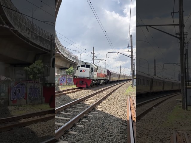 Perjalanan terakhir KERETA SUPER MEWAH⁉️KA Java Priority‼️🔥📸😊 #train #keretaapi #railfans