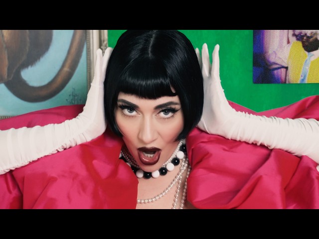 Qveen Herby - The Fool ft. THOT SQUAD
