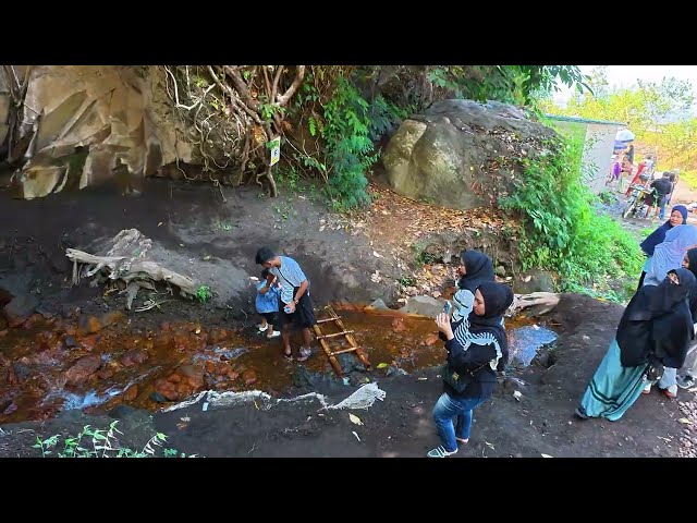 🌿 TURNS OUT THERE’S A WATERFALL ON MOUNT GUNTUR | A Hidden Garut Waterfall Rarely Known