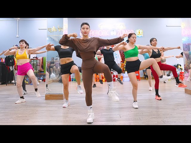 18 Minute Dance Workout At Home | Exercise To Lose Weight FAST | Zumba Class