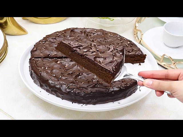 Is This the Best Gluten Free Chocolate Cake? (Recipe Inside!)