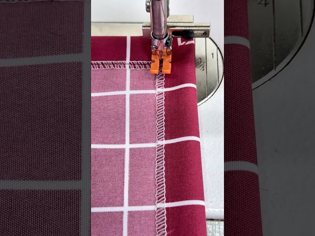 How to Sew Perfect Mitered Corners Easily! #sewinghacks #sewingtips #diy
