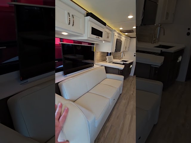 Nuevo Newmar Northern Star 4037 2025: lujo, potencia e innovación para el viaje definitivo