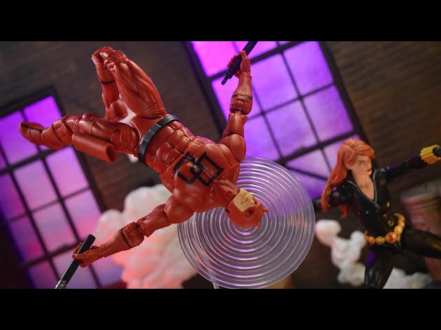 Marvel Legends Secret Wars Daredevil Action Figure Review | Hasbro Wave 2