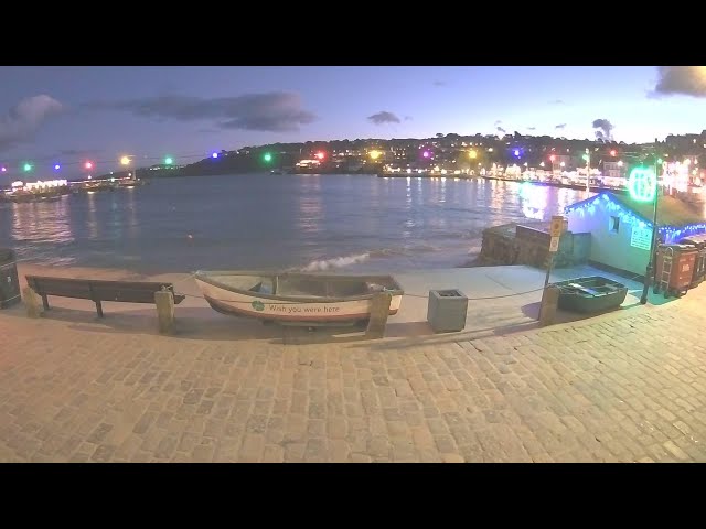 Live webcam of St Ives Harbour in Cornwall, UK.