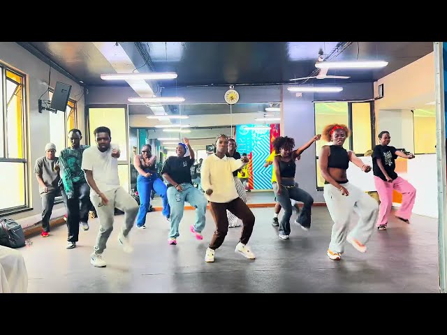 Beginners Afro dance steps, join the program now 