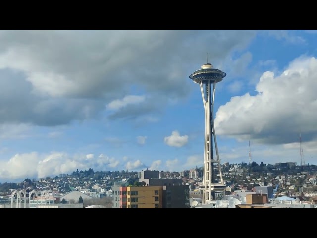 An AI-Powered Bot That Texts Me When a Plane Flies Over my Location in Seattle (Claude + WhatsApp)