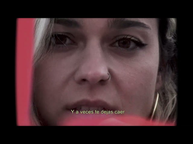 Yoly Saa - A golpes de fe (Videoclip Oficial)