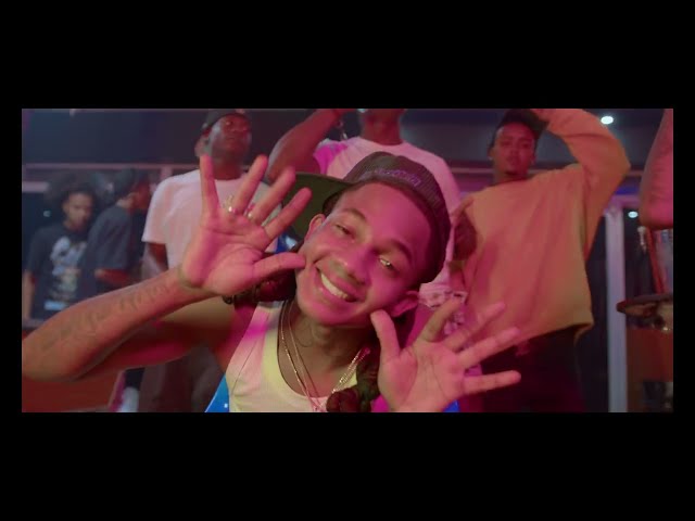 Dflow Aka La Maldad  - Fácil (Video Oficial)