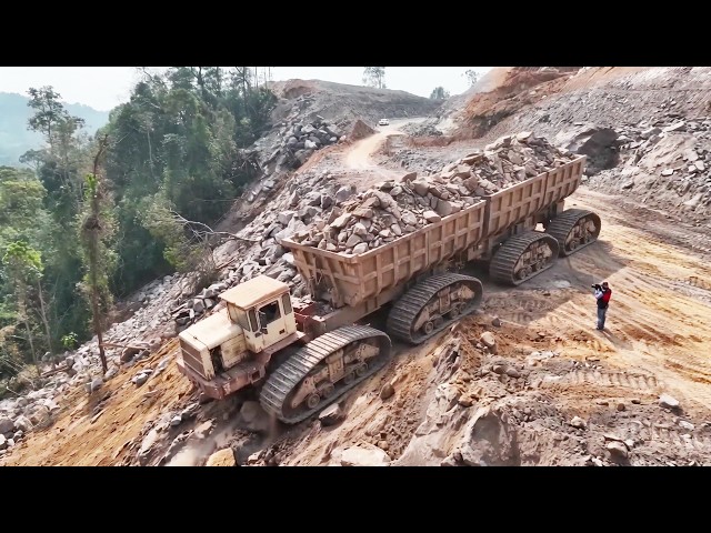 OMG!! 😱 Dangerous Mountain Road Construction – SANY SY500 Excavator, SHANTUI Bulldozer & SHACMAN