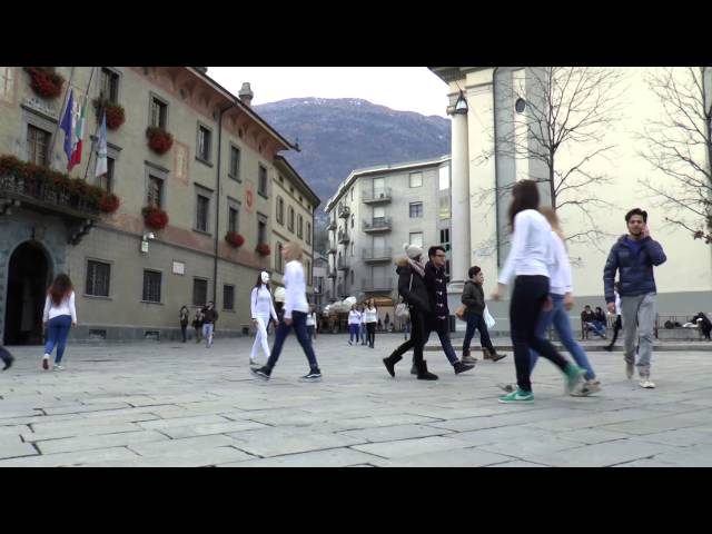 Flashmob "Say NO TO VIOLENCE against women" (Sondrio, Italy)
