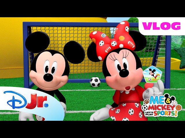 Practice Soccer Goals with Mickey and Minnie! ⚽️💪 | Me & Mickey | Disney Jr.