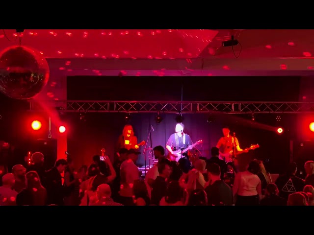 Fallen Angels LIVE cover of When The Sun Goes Down by Arctic Monkeys