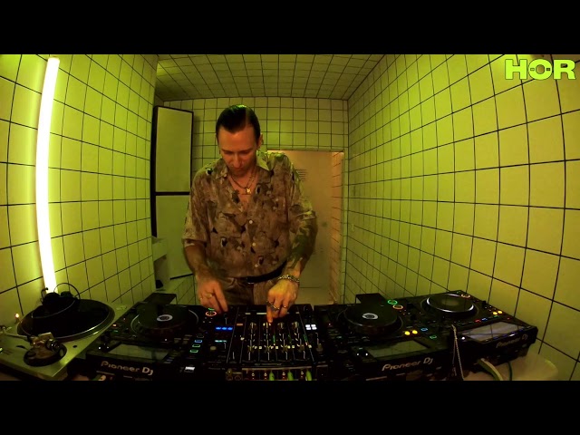 Next Wave Acid Punx - Curses | HÖR - Aug 3 / 2022