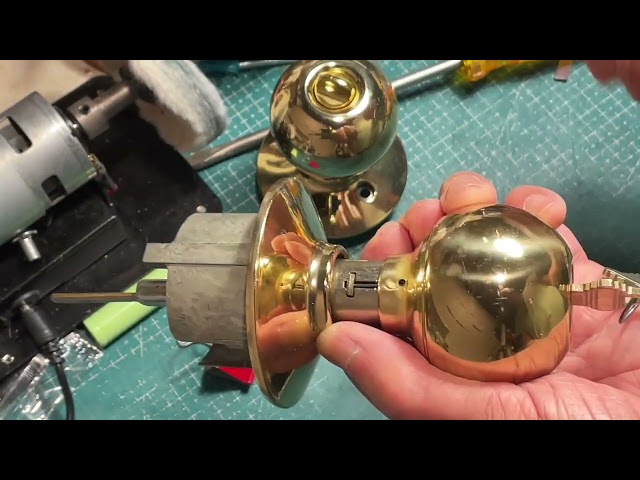 30 year Schlage door lock cleaning and new set disassembly 