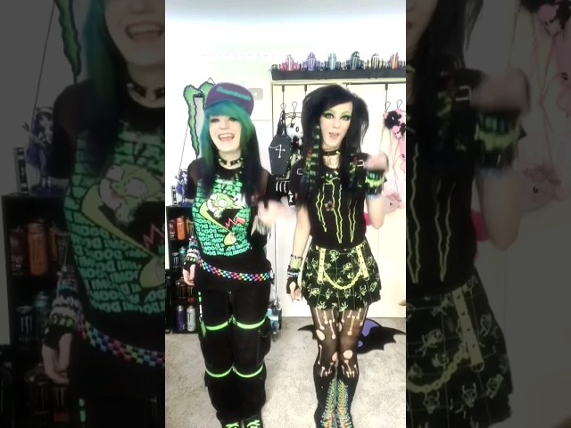 Scene Girls Just Existing #scene #2000s #emo