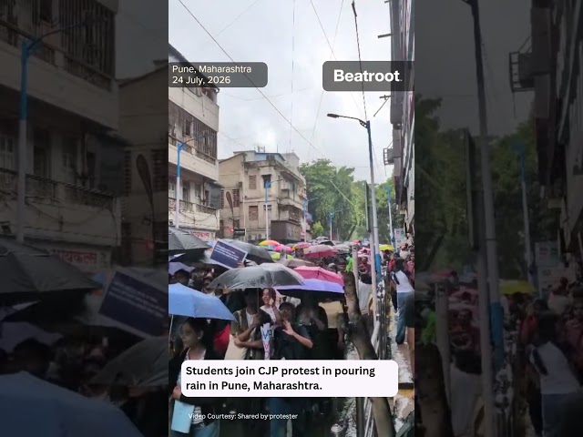 Students in Pune join CJP protest amid heavy rainfall #shorts