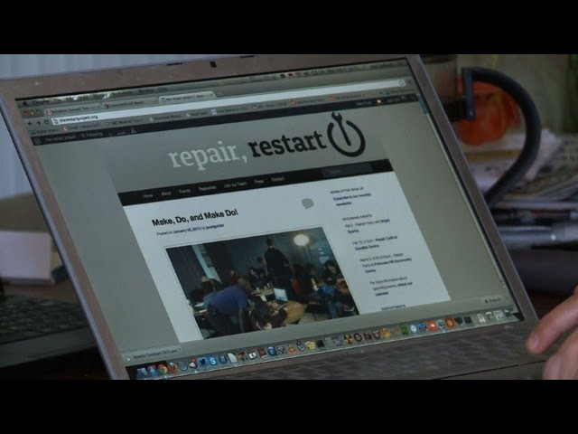 Fixing broken gadgets at London's 'restart parties'